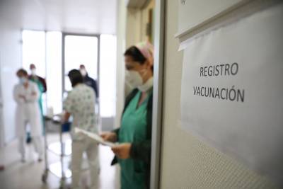 Все больше стран регистрируют вакцину "Спутник V" - tvc.ru - Россия - Пакистан - Евросоюз - Монголия
