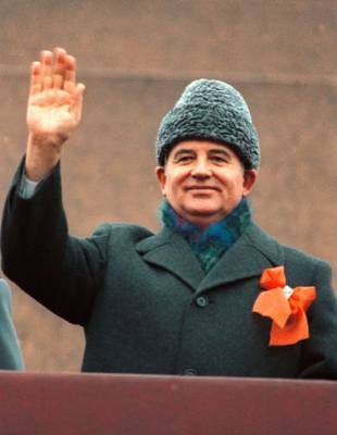 Михаил Горбачев - Горбачев призвал победить пандемию коронавируса не используя политические игры - gazeta.ru - Ссср