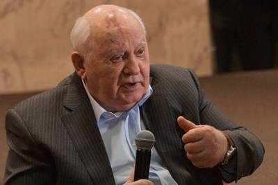 Михаил Горбачев - Горбачев призвал к борьбе с коронавирусом «без политических игр» - lenta.ru - Ссср