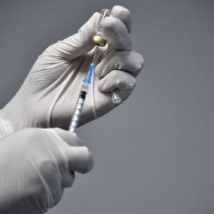 На Филиппинах стартовала вакцинация китайским препаратом Sinovac - reporter-ua.com - Китай - Филиппины