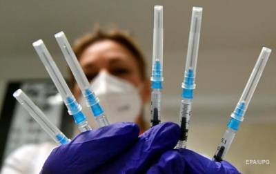 В Литве женщина умерла после вакцинации от COVID-19 - korrespondent.net - Литва - Паневежис