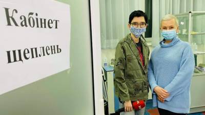 Алла Мазур - Алла Мазур вакцинировалась от коронавируса - 24tv.ua