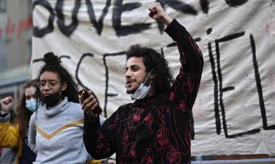 В Франции протестующие захватили три театра, требуя снятия ограничений на работу сферы культуры - capital.ua - Франция - Париж