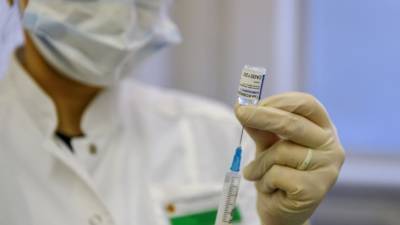 Россия в ближайшие месяцы может зарегистрировать четвертую вакцину от COVID-19 - nation-news.ru - Россия