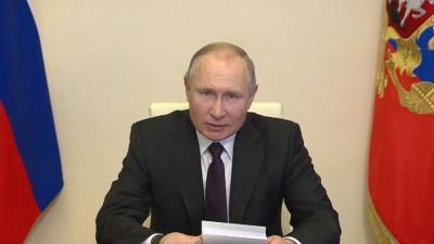 Владимир Путин - Путин: спад в экономике удалось преодолеть, риски инвестиций снизились - vesti.ru - Россия