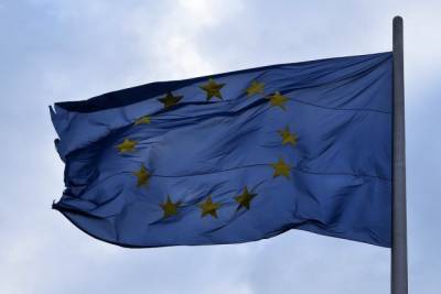 ЕС продлил запрет на экспорт вакцин от COVID за пределы сообщества до июля - aif.ru - Италия - Австралия - Евросоюз