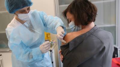 Две недели вакцинации против COVID-19: справляется ли Украина - 24tv.ua - Албания