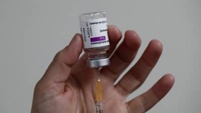 Италия приостановила вакцинацию партией препарата AstraZeneca - russian.rt.com - Англия - Италия