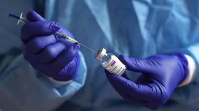Еще три страны приостановили вакцинацию препаратом AstraZeneca - iz.ru - Италия - Норвегия - Израиль - Дания - Исландия