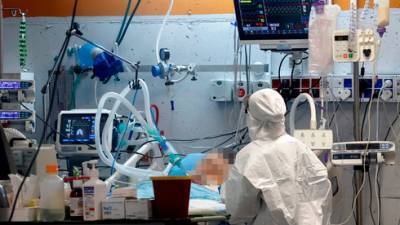 Редкий случай в больнице "Шиба": 5 привитых работников заразились коронавирусом - vesty.co.il - Израиль