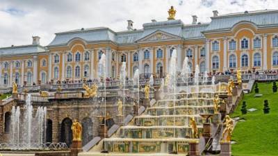 Мошенники продают липовые билеты на праздник фонтанов в Петергофе - piter.tv