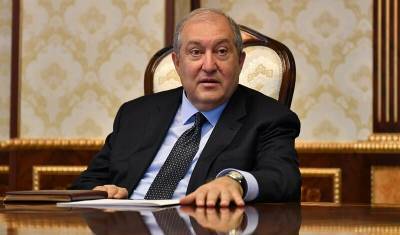 Президент Армении госпитализирован из-за осложнений после COVID-19 - newizv.ru - Лондон - Армения - Ереван