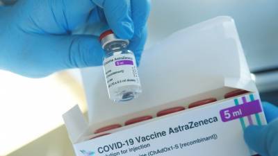 Во Франции рекомендовали продолжить использовать вакцину AstraZeneca - russian.rt.com - Франция