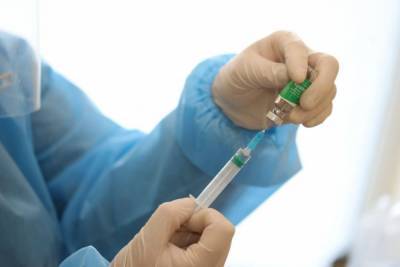 Вакцинация продолжается: 930 львовских медиков получили прививки от коронавируса - 24tv.ua - Киев - Львов