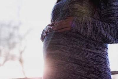 Ученые заявили, что беременные женщины в два раза чаще болеют тяжелой формой COVID-19 - argumenti.ru