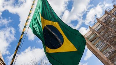 Бразилия вышла на второе место в мире по количеству заболевших коронавирусом - mir24.tv - Бразилия