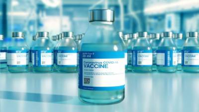 Йенс Шпан - Германия будет вновь использовать вакцину AstraZeneca - riafan.ru - Берлин