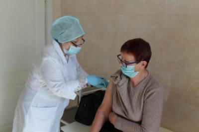 В центре Хабаровска открылся новый пункт вакцинации против коронавируса - hab.aif.ru - Хабаровск