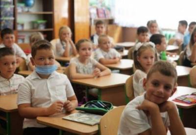 В Ужгороде приостанавливается обучение в 1-4 классах из-за ситуации с COVID - facenews.ua - Украина - Ужгород