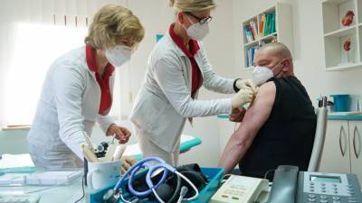 Еврокомиссия выступила за пропорциональное распределение вакцин - vesti.ru - Евросоюз - Брюссель