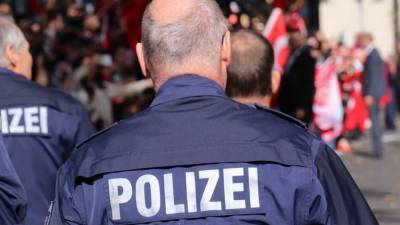 Более 10 полицейских пострадали от рук протестующих в Германии - nation-news.ru