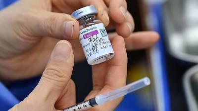AstraZeneca заявила о безопасности вакцины на фоне приостановки ее применения - iz.ru - Англия - Евросоюз - Израиль