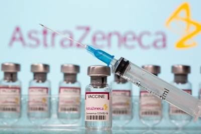 AstraZeneca заявила о безопасности вакцины после тромбоза у привившихся - lenta.ru - Англия - Евросоюз