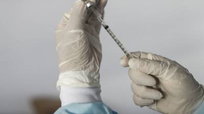 AstraZeneca выступила в защиту своей вакцины и заявила о ее безопасности - politros.com