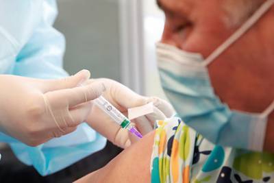 Виктор Ляшко - Власти Украины назвали запланированными низкие темпы вакцинации от коронавируса - lenta.ru