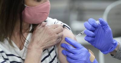 "Бустерные прививки от коронавируса — будущее в борьбе с болезнью" — британская экспертка - tsn.ua