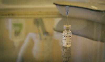 Власти Санкт-Петербурга заявили о нехватке вакцины от коронавируса - newizv.ru - Санкт-Петербург