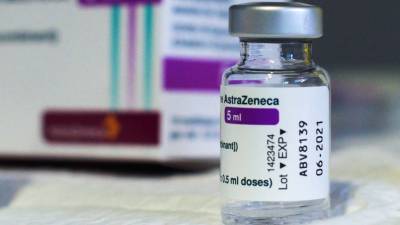В связи с предполагаемыми побочными эффектами: всё больше стран Европы приостанавливают применение вакцины AstraZeneca - russian.rt.com - Франция