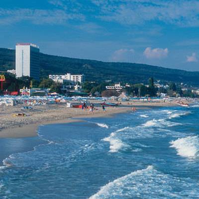 Туристы на пляжах Болгарии будут обязаны соблюдать дистанцию - radiomayak.ru - Болгария