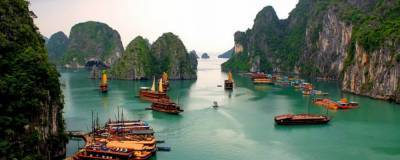 Власти Вьетнама могут разрешить въезд привившимся от COVID-19 туристам - runews24.ru - Россия - Вьетнам