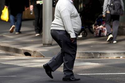 Ученые назвали людей с лишним весом суперраспространителями COVID-19 - lenta.ru
