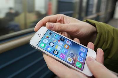СМИ: На смартфоны Apple установят российский софт - pnp.ru - Россия