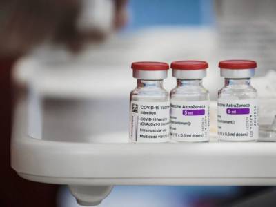Использование вакцины AstraZeneca от COVID-19 приостановили на ее "родине" - unn.com.ua - Киев - Швеция