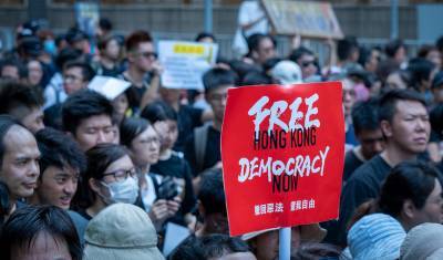 Одна страна - одна система: как Китай добивает демократию в Гонконге - newizv.ru - Китай - Рига - Гонконг - Гонконг