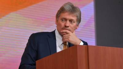 Дмитрий Песков - Песков заявил, что Россия может постепенно начать снимать коронавирусные ограничения - nation-news.ru - Россия