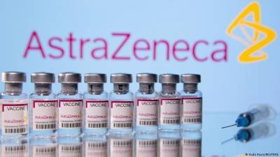 Арунас Дулькис - Литва временно приостанавливает вакцинацию прививкой AstraZeneca - obzor.lt - Евросоюз - Литва