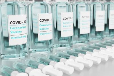 Две страны заявили о готовности вернуться к применению вакцины AstraZeneca - mk.ru - Франция - Италия