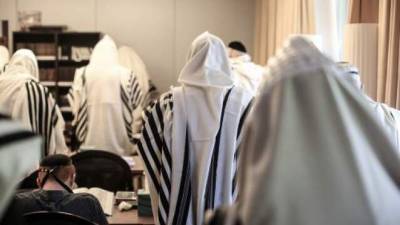 Посетитель синагоги пообещал переломать ноги инспектору по коронавирусу - vesty.co.il - Израиль