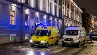 Оперштаб вновь заявил менее 1 тыс. зараженных COVID-19 за сутки в Петербурге - dp.ru - Санкт-Петербург - Москва