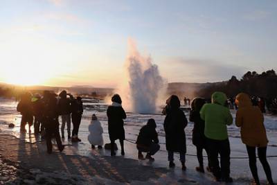 Самая безопасная в мире страна открыла границы для туристов при одном условии - lenta.ru - Исландия