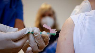 ФРГ надеется завершить вакцинацию при помощи уже заказанных препаратов - russian.rt.com - Евросоюз