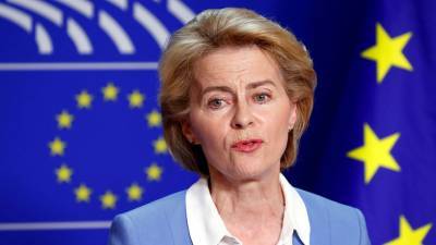 Глава Еврокомиссии сообщила об ухудшении ситуации с COVID-19 в ЕС - gazeta.ru - Евросоюз - деревня Ляйен - Брюссель