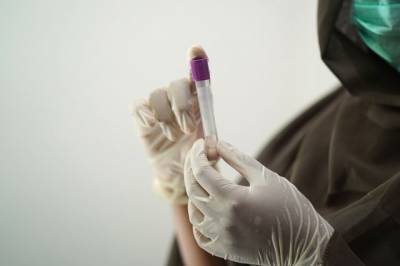 За сутки в России выявили 9 803 заразившихся коронавирусом - aif.ru - Россия