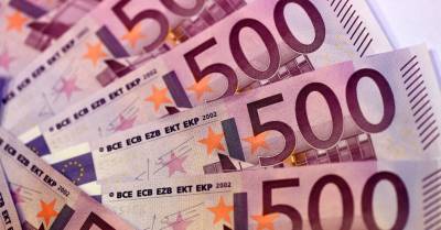 Пособие в 500 евро: за сегодня семьям Латвии выплачено уже 62 млн евро - rus.delfi.lv - Латвия