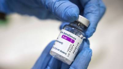 В ЕС призвали использовать вакцину AstraZeneca, несмотря на побочные эффекты - news-front.info - Франция - Италия - Евросоюз - Норвегия - Ирландия - Дания