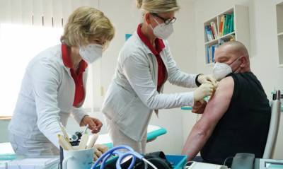 Британские и голландские специалисты не нашли связи между вакциной AstraZeneca и возникновениям тромбов - og.ru